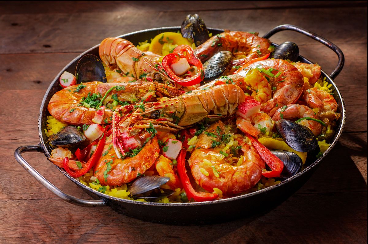 Fideuá de pescado o marisco La Sabika Ibiza